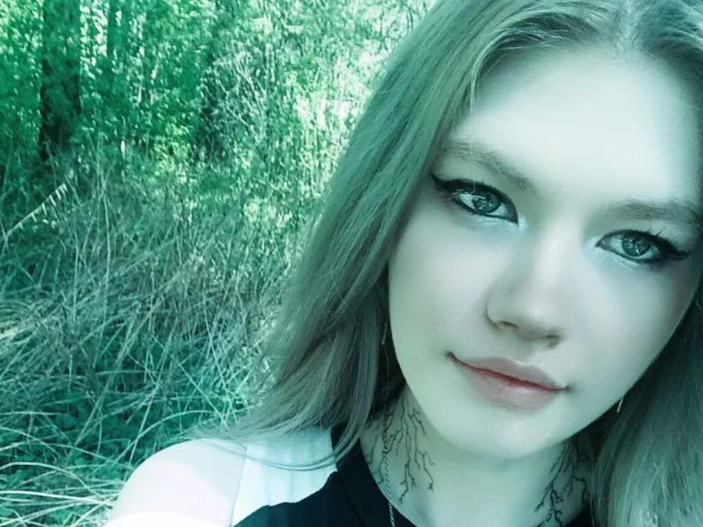 AuroraPulse from LiveJasmin is Freechat