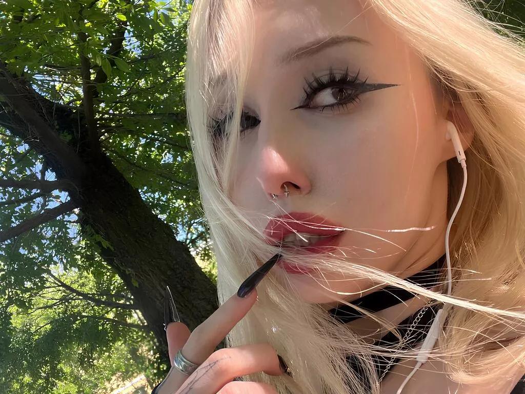 BrittBlakeman from LiveJasmin is Freechat