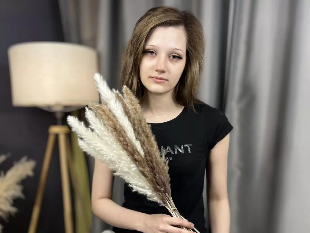 Photos of CateEmbury from LiveJasmin is Freechat