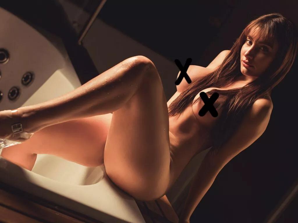 CrissRusso from LiveJasmin is Freechat