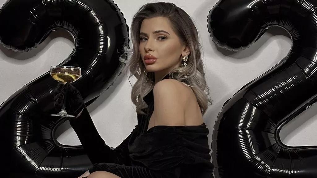 Girls free live sex cams: Check out the satisfaction of typing and cam2cam with our sensual livestreamers, who will teach you all about temptation and desires with their smoking hot physiques.
