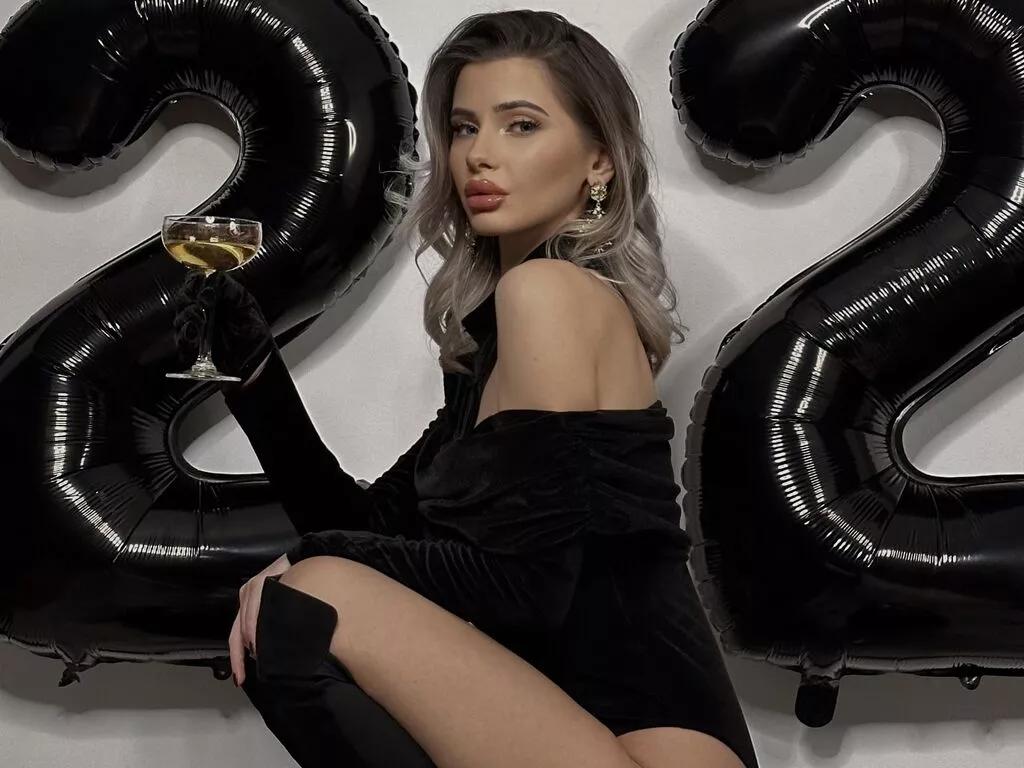 Photos of EleineBlue from LiveJasmin is Group