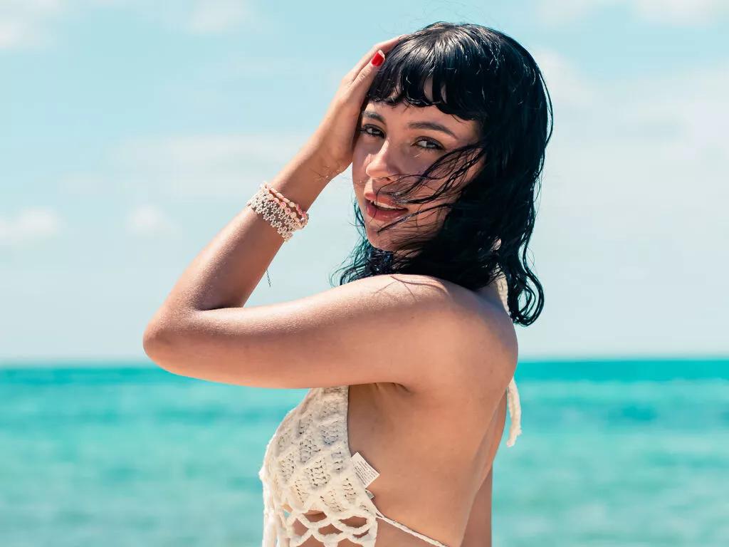 Girls free live sex cams: Check out the satisfaction of typing and cam2cam with our sensual livestreamers, who will teach you all about temptation and desires with their smoking hot physiques.