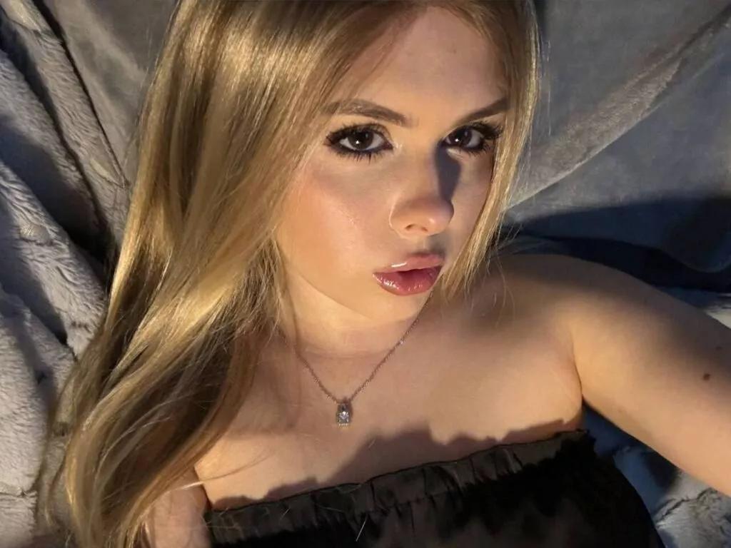 ElvaBrown from LiveJasmin is Freechat