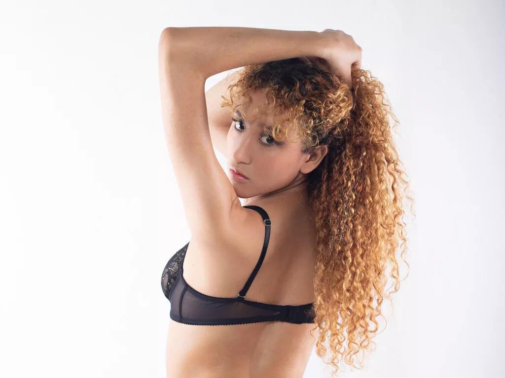 EmiRyann from LiveJasmin is Freechat