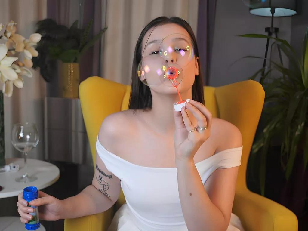 FancyBennett from LiveJasmin is Freechat