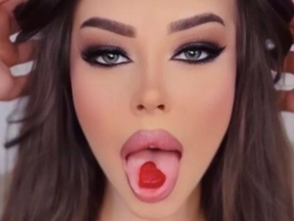 Girls free live sex cams: Check out the satisfaction of typing and cam2cam with our sensual livestreamers, who will teach you all about temptation and desires with their smoking hot physiques.
