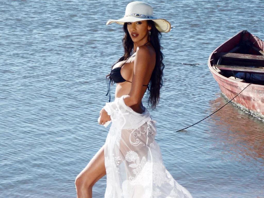 Girls free live sex cams: Check out the satisfaction of typing and cam2cam with our sensual livestreamers, who will teach you all about temptation and desires with their smoking hot physiques.