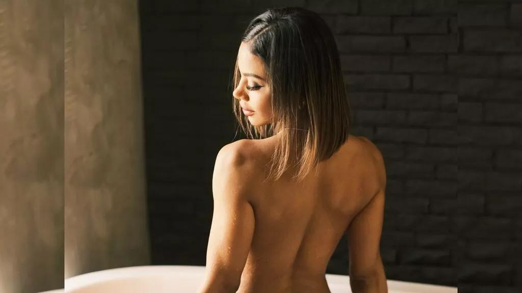 Girls free live sex cams: Check out the satisfaction of typing and cam2cam with our sensual livestreamers, who will teach you all about temptation and desires with their smoking hot physiques.