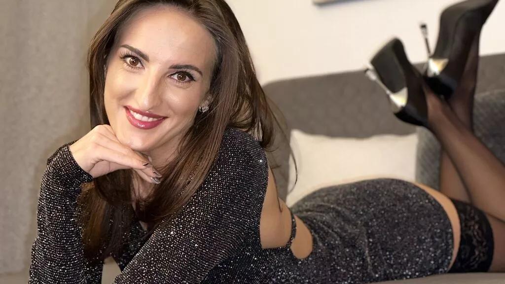 Girls free live sex cams: Check out the satisfaction of typing and cam2cam with our sensual livestreamers, who will teach you all about temptation and desires with their smoking hot physiques.