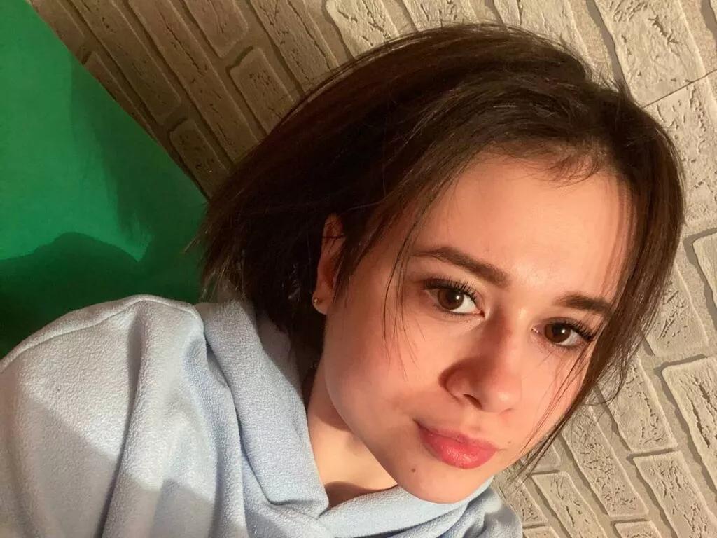 LindaDeMoon from LiveJasmin is Freechat