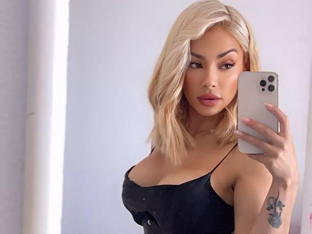 Girls free live sex cams: Check out the satisfaction of typing and cam2cam with our sensual livestreamers, who will teach you all about temptation and desires with their smoking hot physiques.