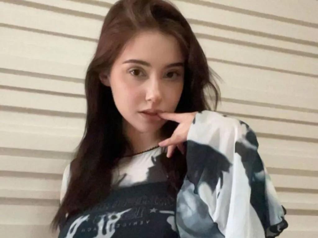 LinetteEcton from LiveJasmin is Freechat