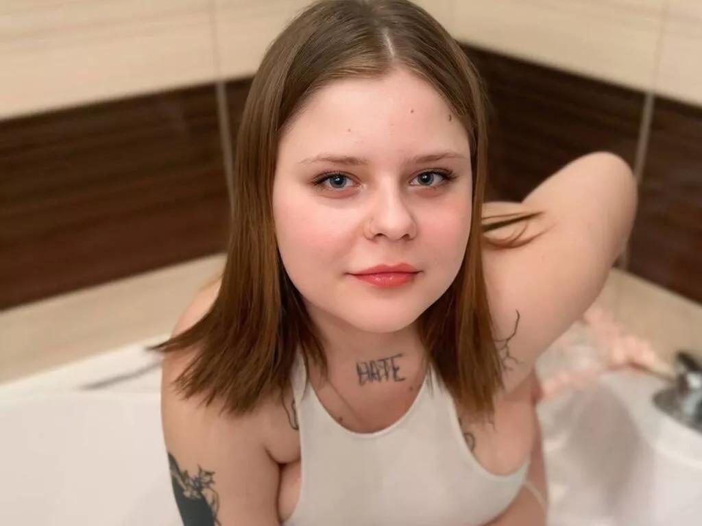 LisaLun from LiveJasmin is Freechat