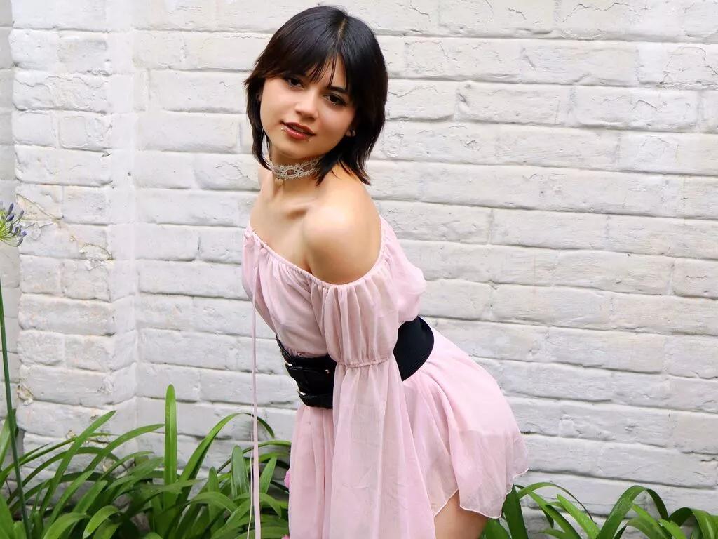 MilaBernal from LiveJasmin is Freechat