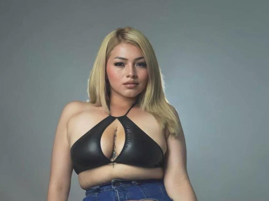 Photos of SalomeGrimm from LiveJasmin is Freechat