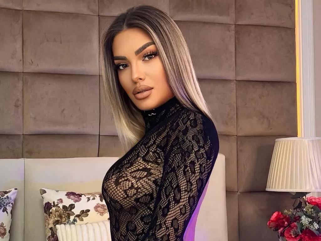 Girls free live sex cams: Check out the satisfaction of typing and cam2cam with our sensual livestreamers, who will teach you all about temptation and desires with their smoking hot physiques.