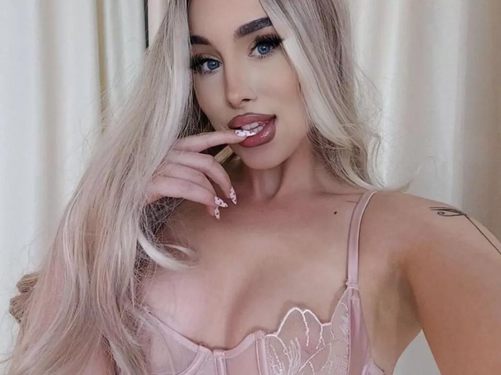 SerenaReed from LiveJasmin is Freechat
