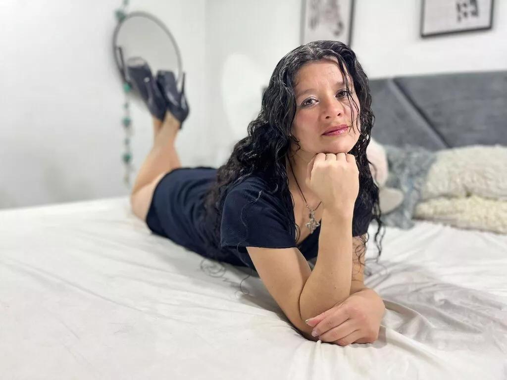 SereneQuibdo from LiveJasmin is Freechat