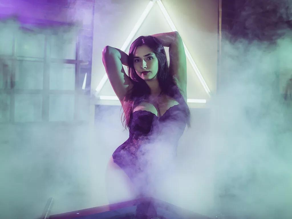 SuzyAmaya from LiveJasmin is Freechat