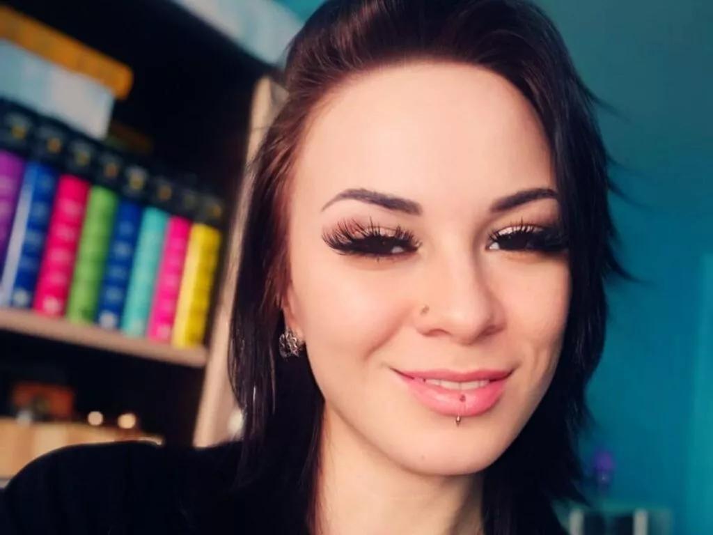 ZarahFrank from LiveJasmin is Freechat