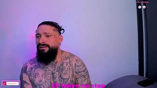 Girls free live sex cams: Check out the satisfaction of typing and cam2cam with our sensual livestreamers, who will teach you all about temptation and desires with their smoking hot physiques.