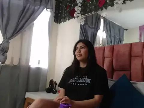 1princesa_bella from StripChat is Freechat