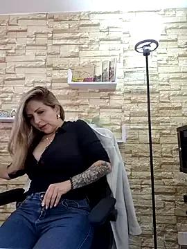 Girls free live sex cams: Check out the satisfaction of typing and cam2cam with our sensual livestreamers, who will teach you all about temptation and desires with their smoking hot physiques.