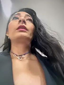 _Bella-Office1 from StripChat is Freechat