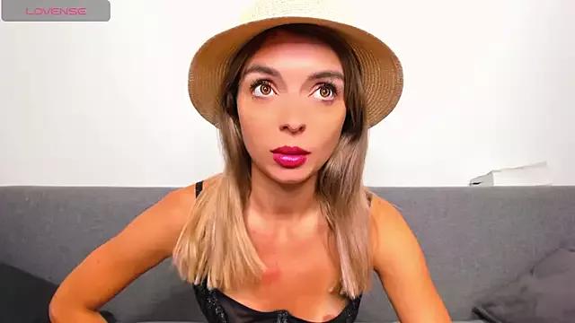 _ellen_meow_ from StripChat is Freechat