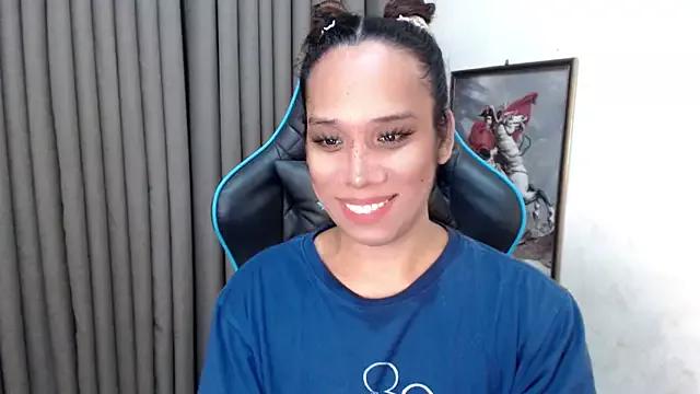 _heartofasia_ from StripChat is Freechat