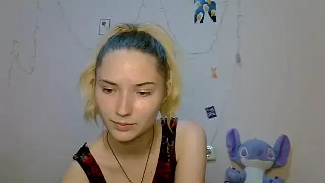 _kikiclark__ from StripChat is Freechat