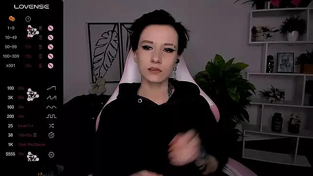 Girls free live sex cams: Check out the satisfaction of typing and cam2cam with our sensual livestreamers, who will teach you all about temptation and desires with their smoking hot physiques.
