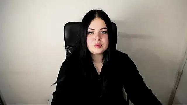 _Trisha_li from StripChat is Freechat