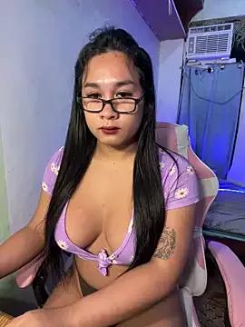 _Xiamara_ from StripChat is Freechat