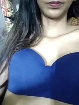 Aaliya_Love from StripChat is Freechat