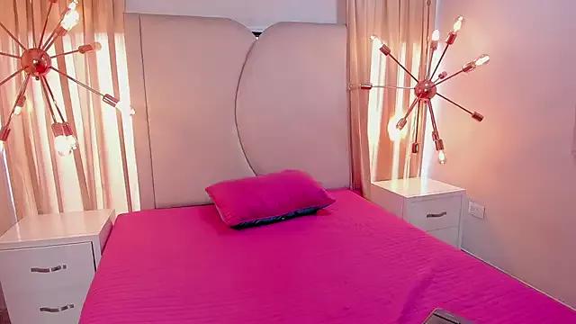 Abril_Hillss from StripChat is Freechat