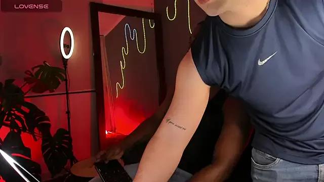 adamjackson_ from StripChat is Freechat