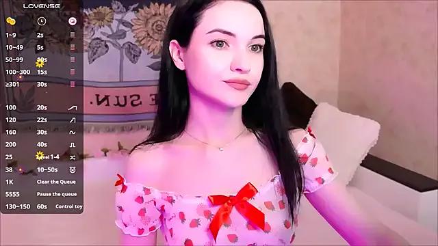 AdelinaRoss from StripChat is Freechat