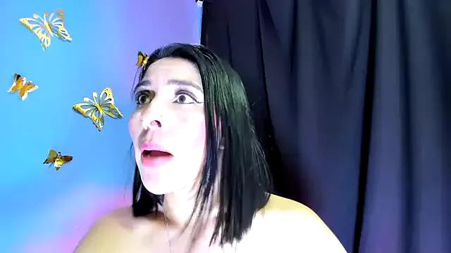 AdelleLennox_cg from StripChat is Freechat