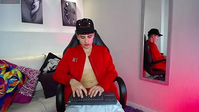 AdrianRinaldi from StripChat is Freechat