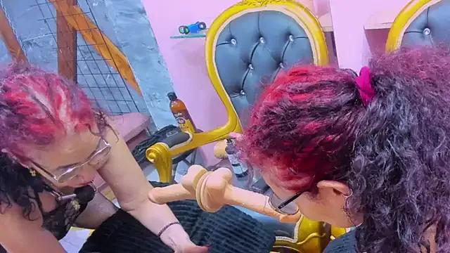 agatha_ross26 from StripChat