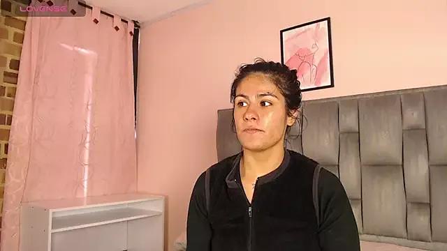 Aiilynn_ from StripChat is Freechat