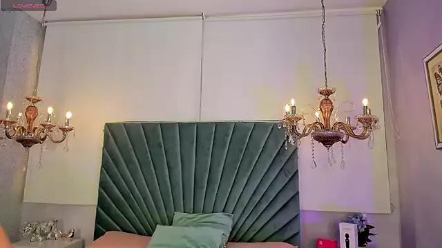 Aitana_Hilton_ from StripChat is Freechat