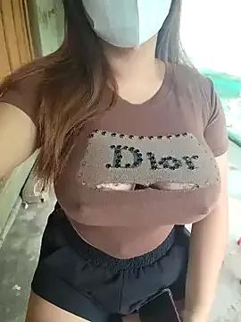 Akira_sera from StripChat is Freechat