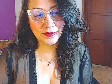 alanasexy25 from StripChat is Freechat