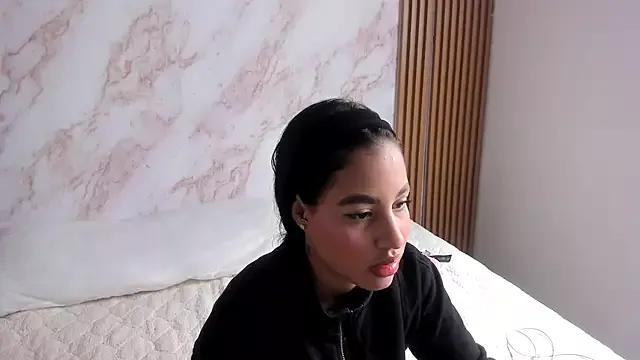 ALANAVEGA from StripChat is Freechat