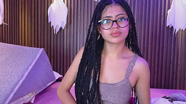 AlanaWalker9 from StripChat is Freechat