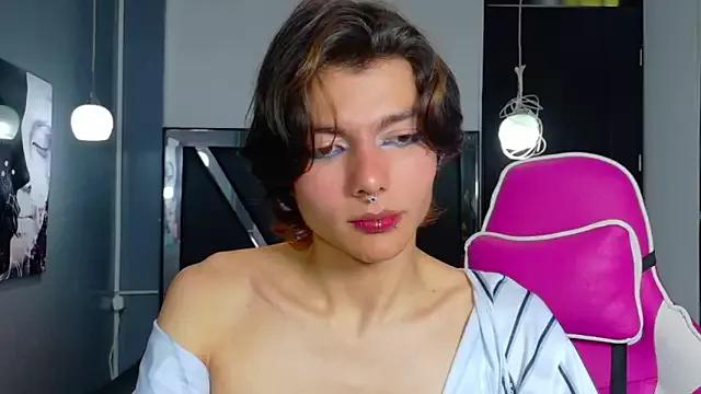 Girls free live sex cams: Check out the satisfaction of typing and cam2cam with our sensual livestreamers, who will teach you all about temptation and desires with their smoking hot physiques.
