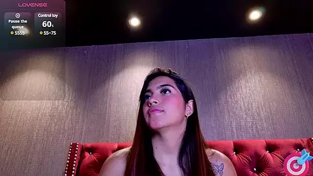 Alanna_Dubois from StripChat is Freechat